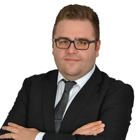 Adam Büyükbiçer